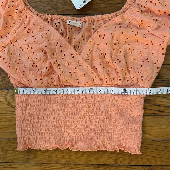Billabong Eyelet Top - Picture 5 of 11